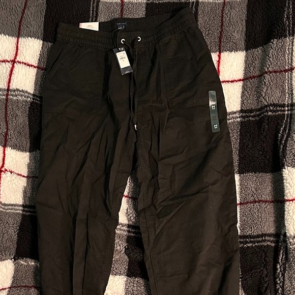 Tommy Hilfiger- Women's Cargo Jogger - Picture 1 of 2